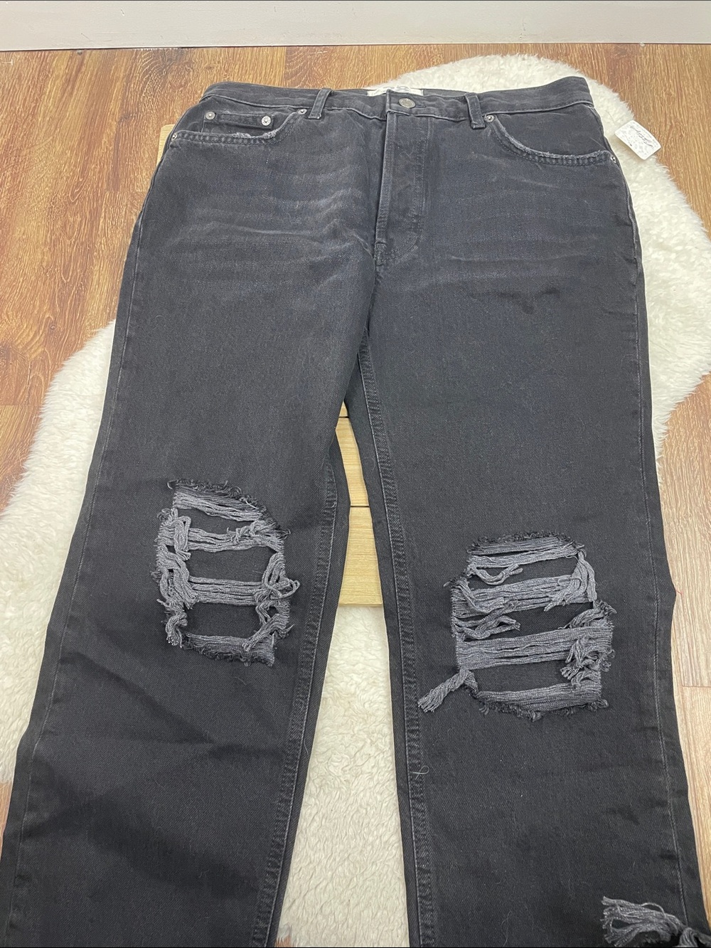 Free People NWT Maggie Mid Rise Distressed Straight Jeans in Washed Black - Picture 5 of 7